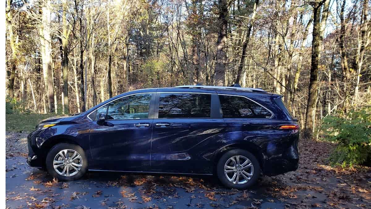 2024 Toyota Sienna Platinum AWD Review 7 Passenger Perfection